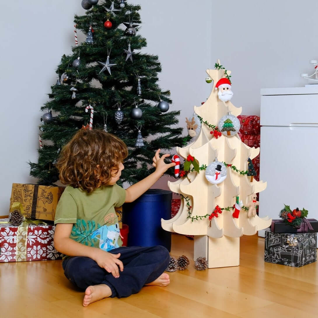 Montessori Ahşap Yılbaşı Ağacı ve Keçe Süsler Seti