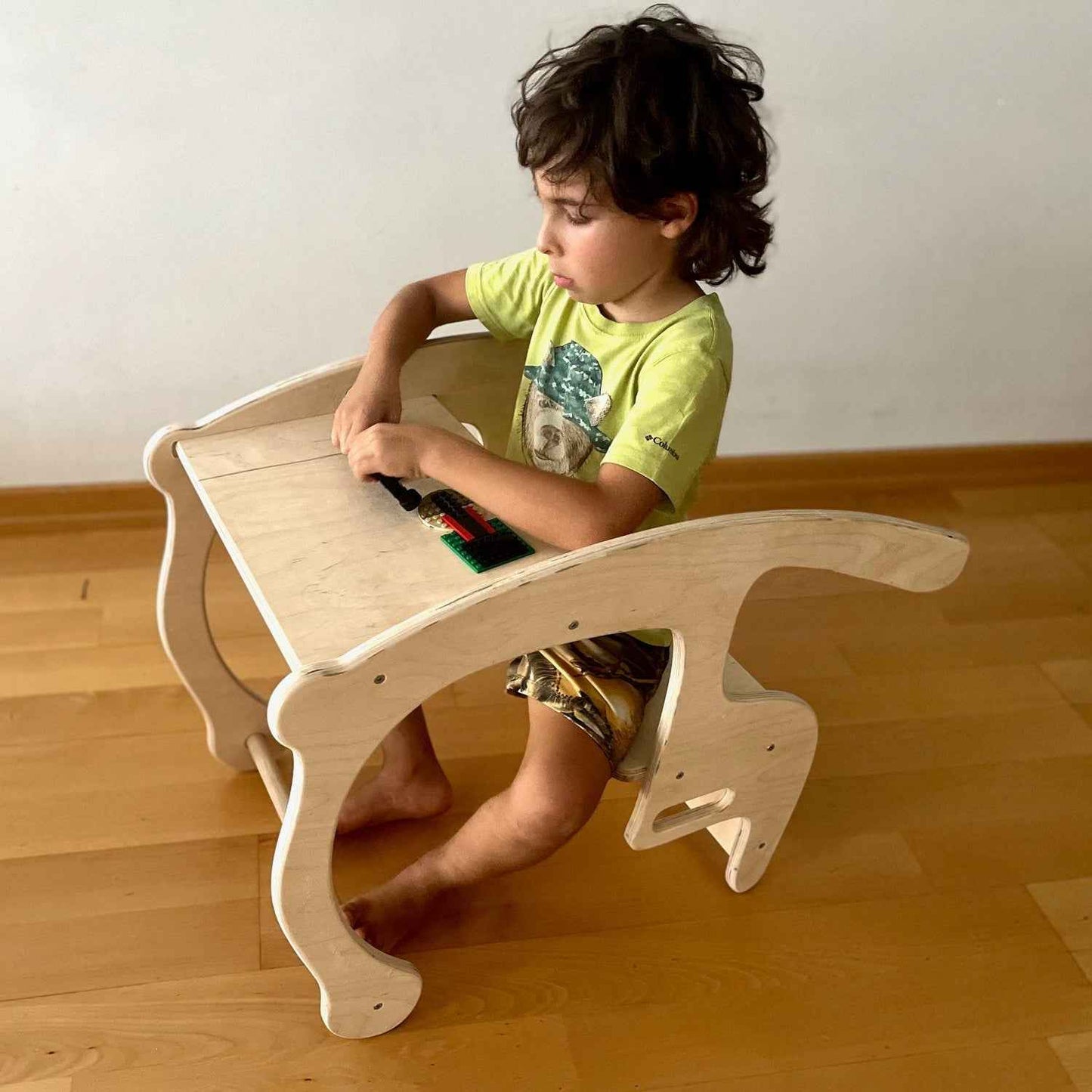 Montessori Ahşap Çocuk Masası ve Sallanan Sandalye | 2’si 1 Arada Tekli Tahterevalli