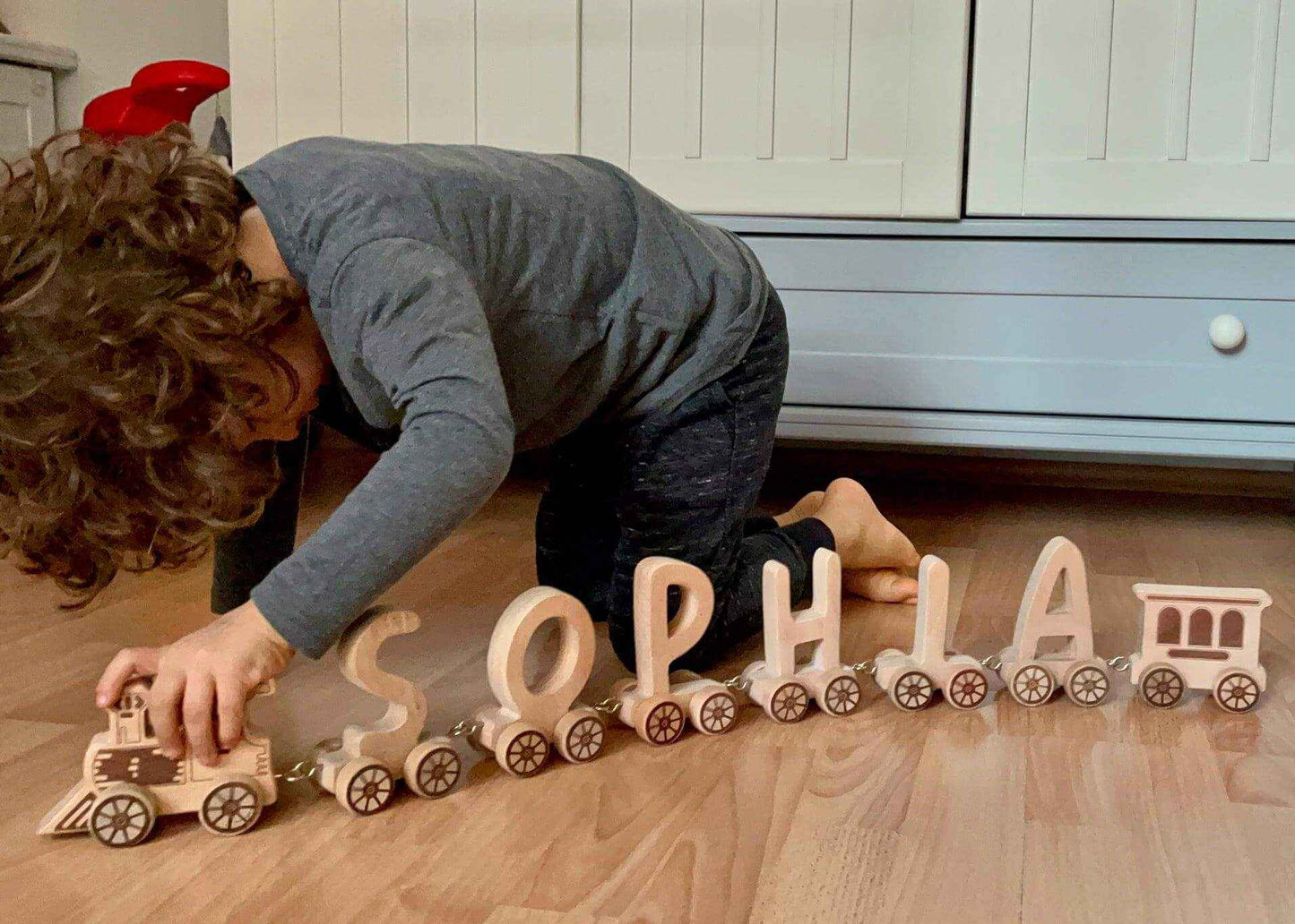 Montessori kişiye özel tren oyuncağı doğal ahşap harf vagonları