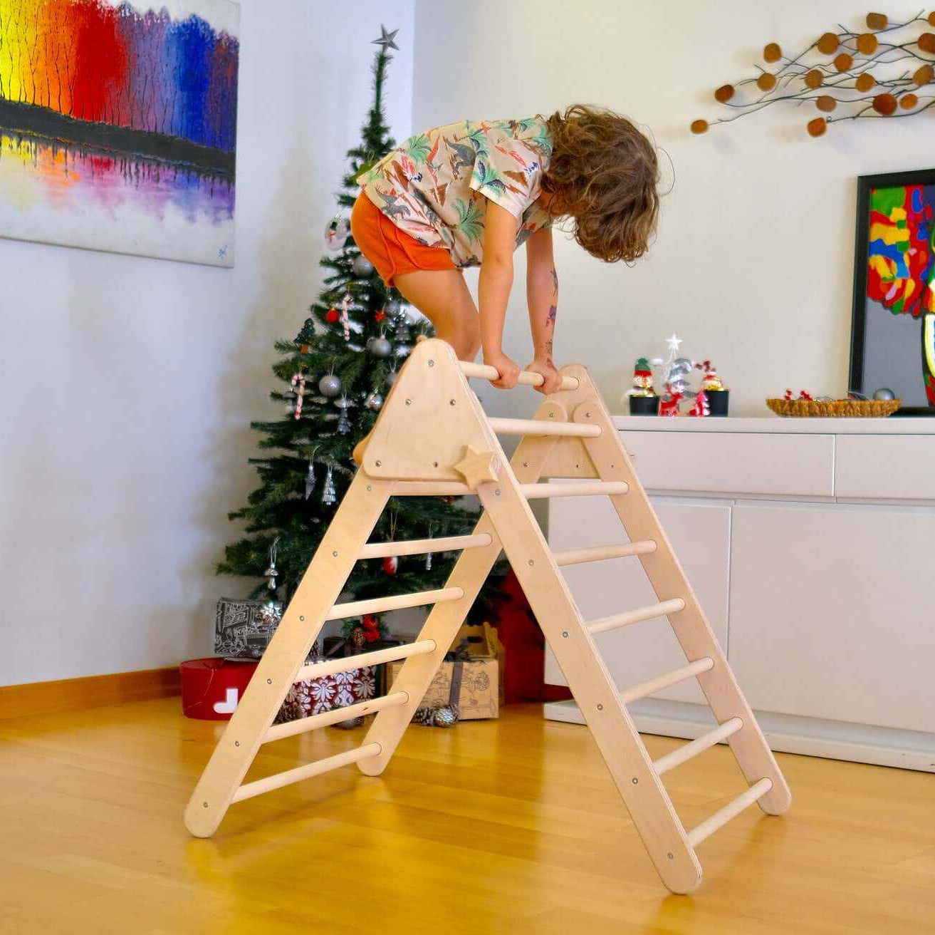 Montessori çocuk aktivite seti Pikler üçgeni masa aparatı ve sandalye