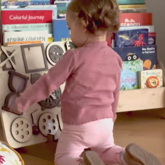 Çocuklar için ahşap Montessori busy board eğitici oyuncak