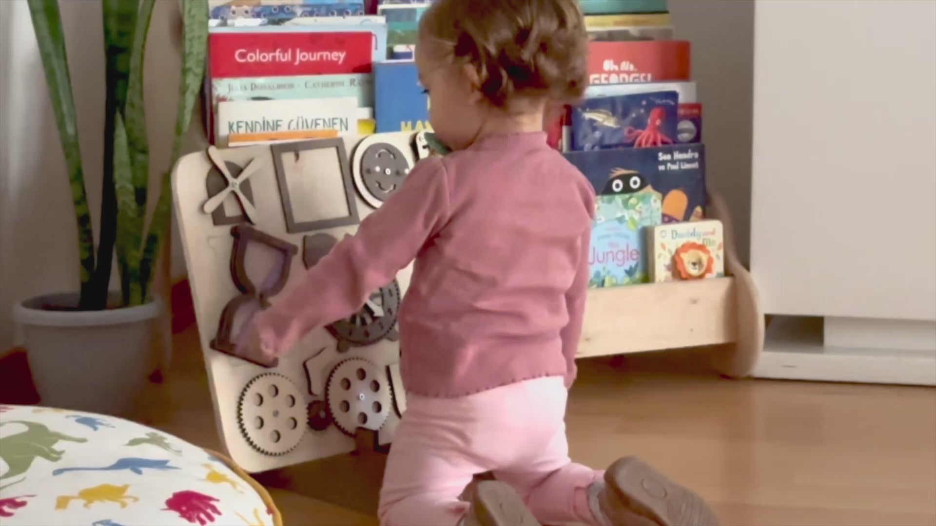 Çocuklar için ahşap Montessori busy board eğitici oyuncak