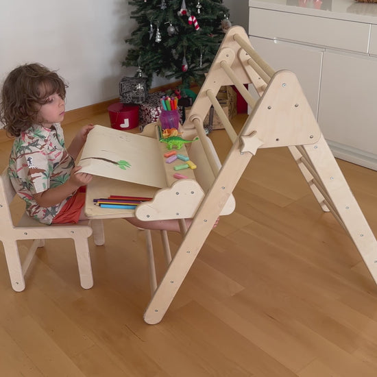 Ahşap resim masası aparatı ile Montessori Pikler üçgeni kullanım alanı