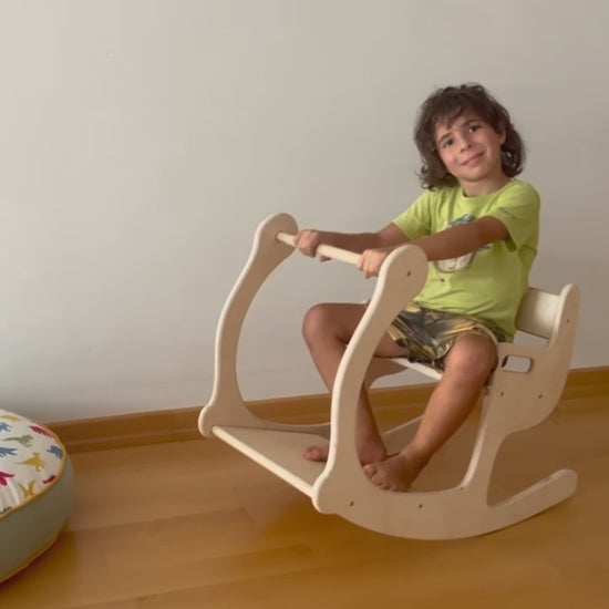 Ahşap çocuk çalışma masası ve seesaw oyuncak Montessori tasarım
