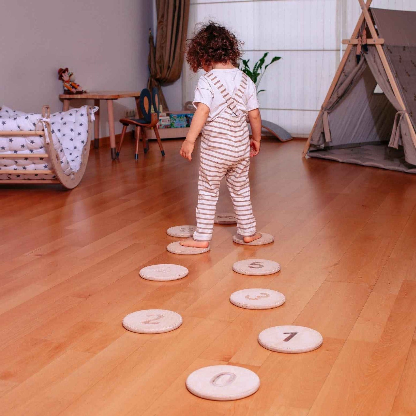 Montessori Ahşap Basamak Denge Taşları | Numaralı ve Şekilli Çocuk Denge Seti