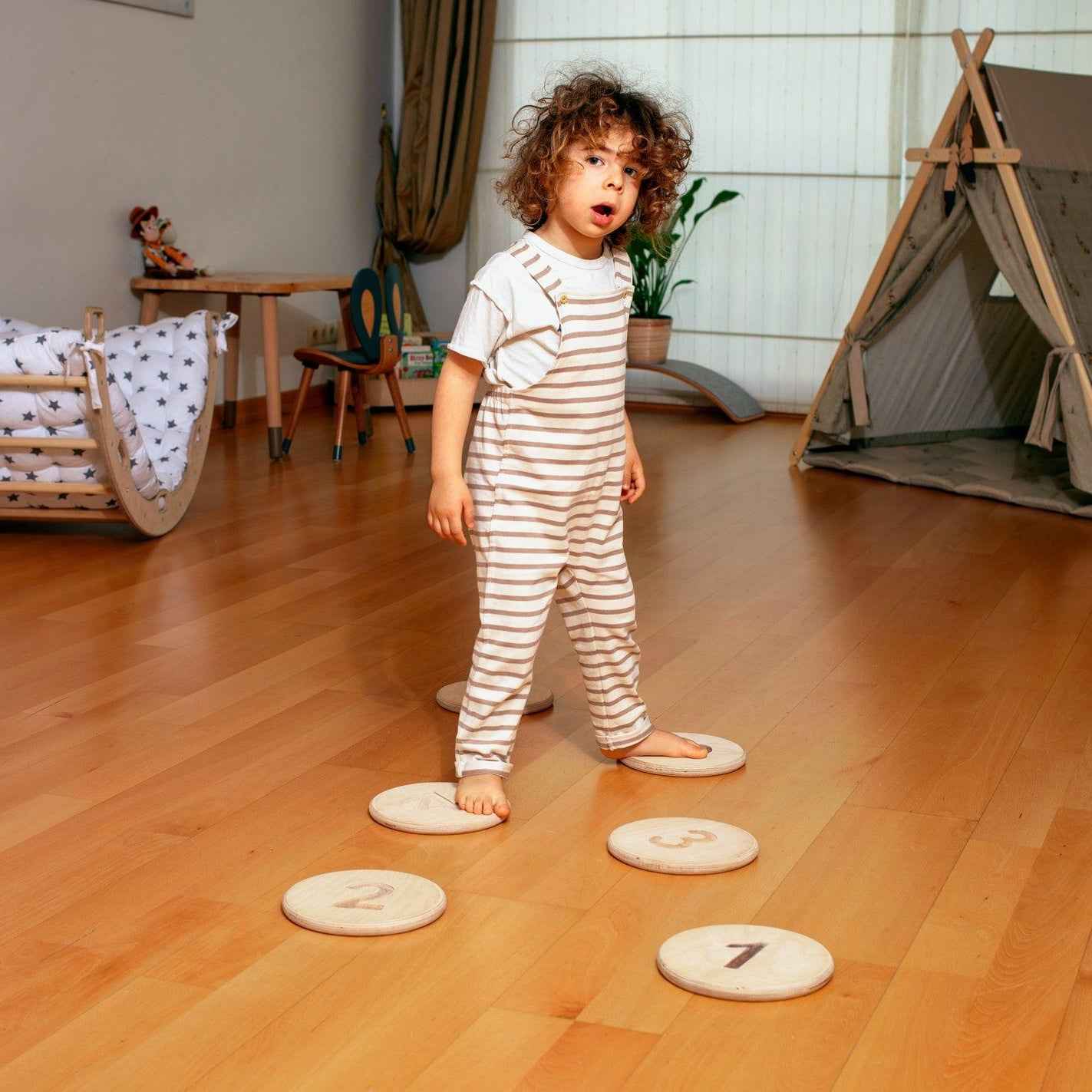Montessori Ahşap Basamak Denge Taşları | Numaralı ve Şekilli Çocuk Denge Seti
