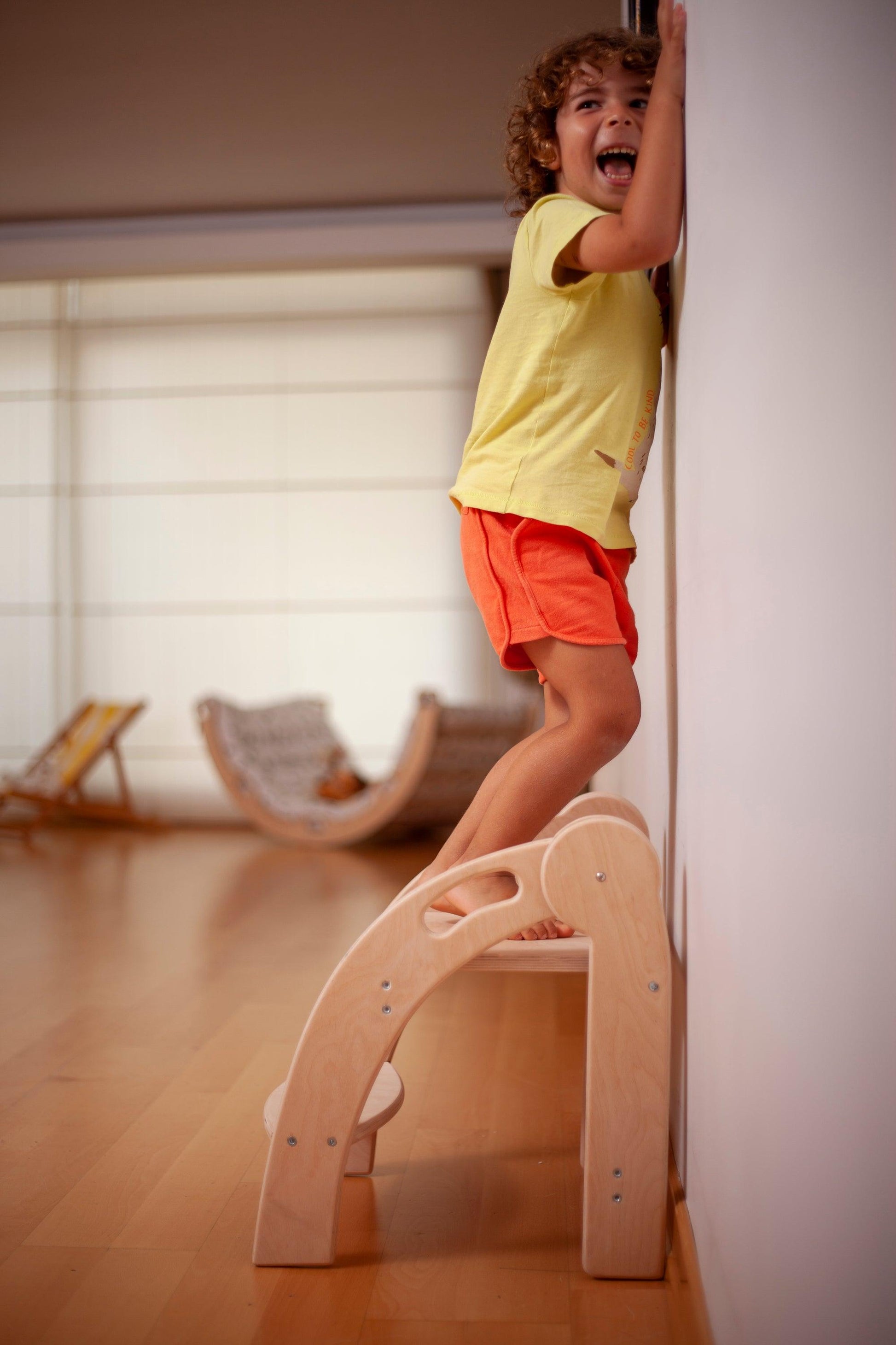 Foldable Montessori Kitchen Step Stool - Kidodido